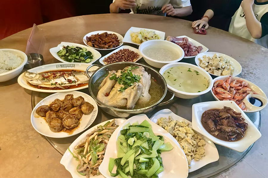 包吃住实拍正餐