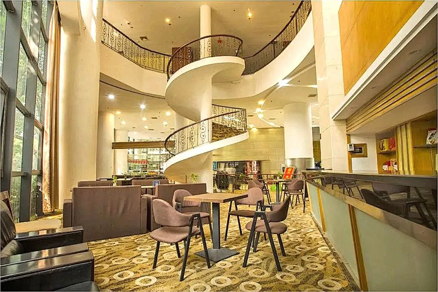 宝曼酒店