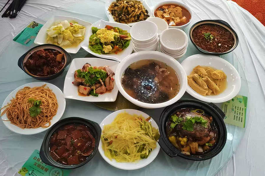 包吃住农家菜