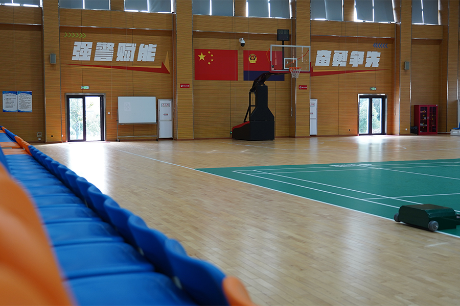 篮球场